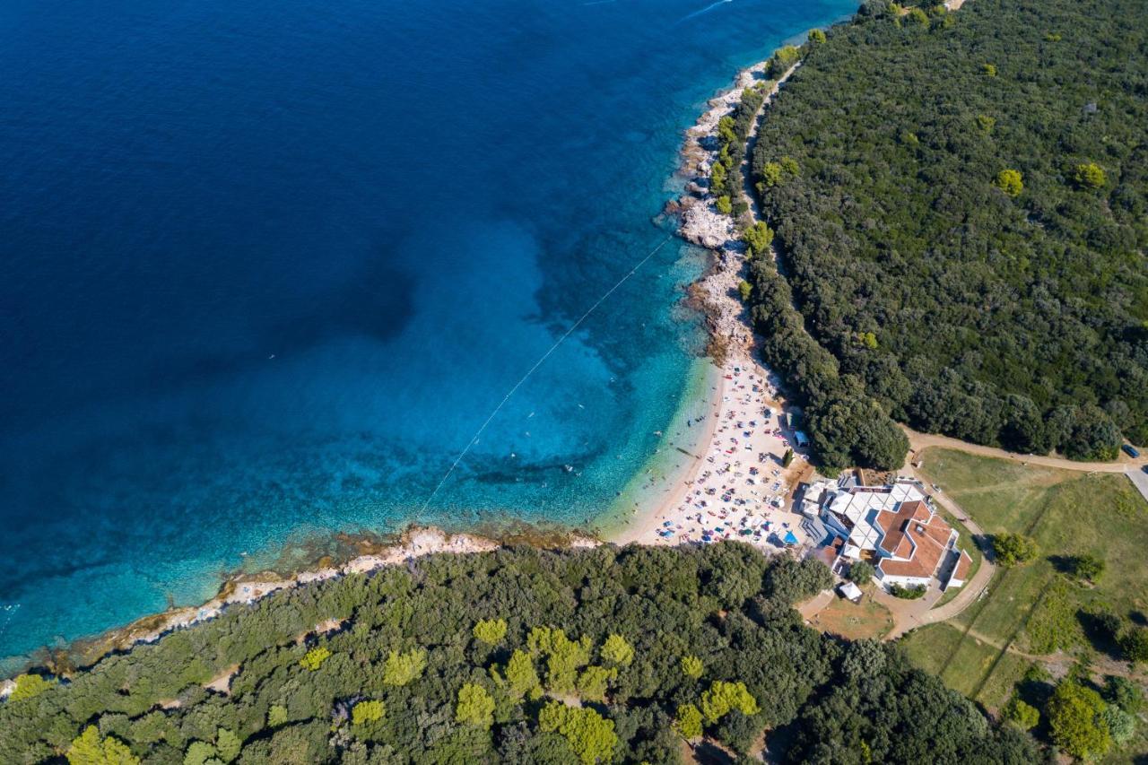 New Apartment Near Sea With 3 Bedrooms And 2 Bathrooms Pula Exterior photo